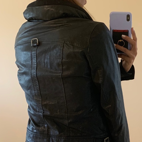 Andrew Marc - Picture 5 of 15